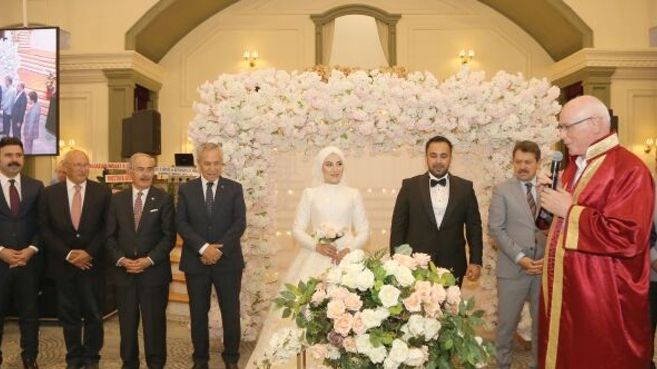 ASLIHAN ÇOBAN VE TAHACAN ÇİFTÇİ DÜNYAEVİNE GİRDİ