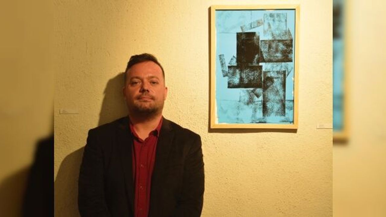 Sanatın Yaratıcı Işığında Parlayan Yetenekli Bir Sanatçı "DENİZ  ÖZESKİCİ"