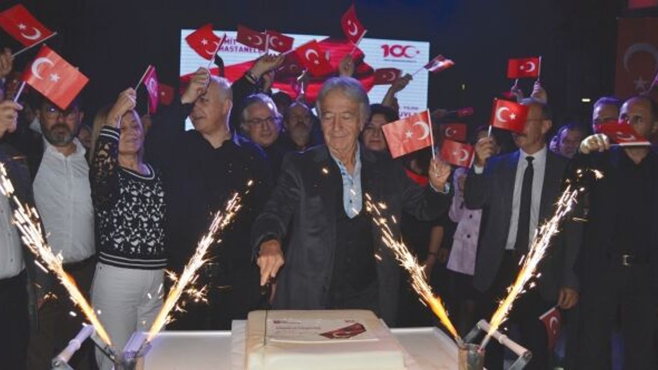 Cumhuriyetin 100'üncü yılında Ümit'ten özel kutlama