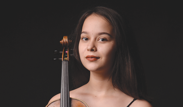 Başarılı Keman Sanatçısı Eylül ERYILMAZ